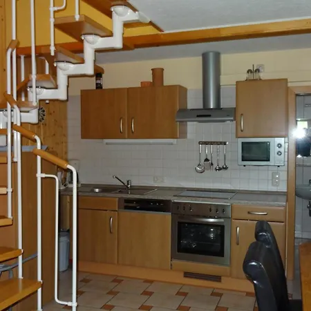 Ferienhaus Im Urigen Garten Bzw Eulenhaus Zingst Extérieur photo