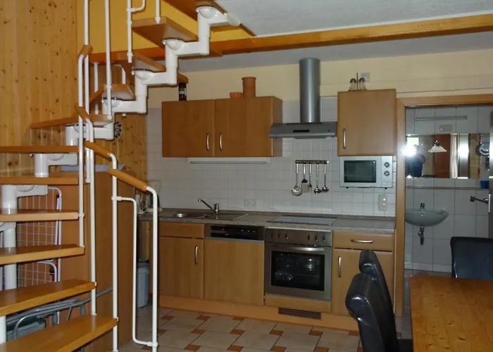 Ferienhaus Im Urigen Garten Bzw Eulenhaus